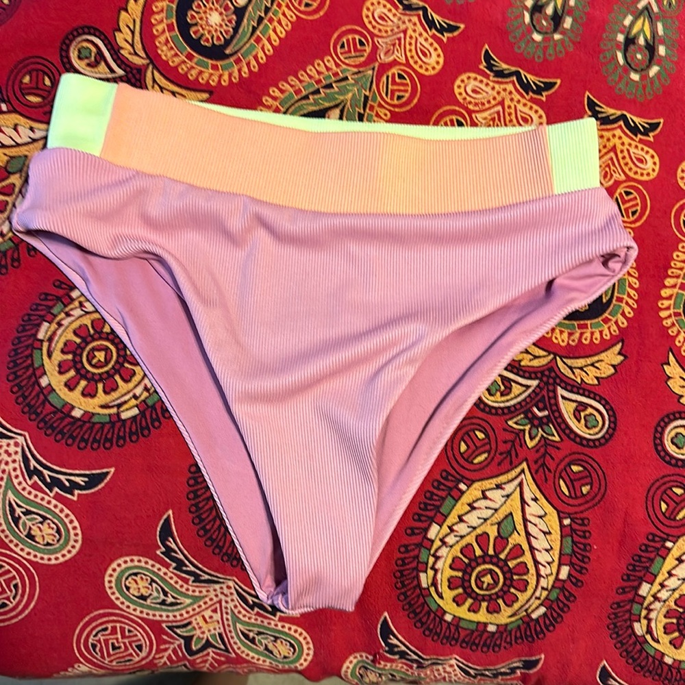 - Infamous swim ginger bottom size XL